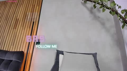 Sofia independent model online show from December 27, 2024, 11:17 am