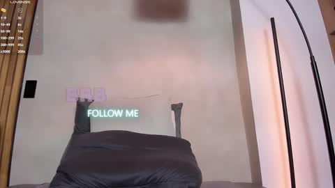 Sofia independent model online show from March 3, 2025, 11:22 am