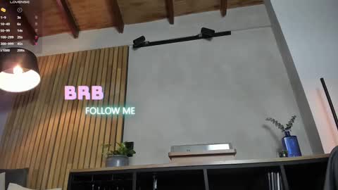 Sofia independent model online show from March 8, 2025, 11:27 am