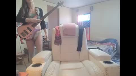 Heather Lovelace online show from December 3, 2025, 6:17 pm