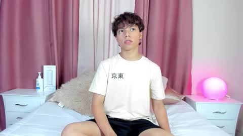 honeymoon_sariel online show from December 20, 2025, 8:27 pm