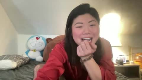 Snapshot of honeysunshineneko chatting on February 12, 2026, 3:07 pm HoneySunshineNeko online show from February 12, 2026, 3:07 pm