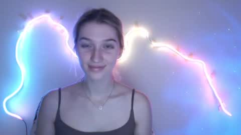 honeyveil online show from June 13, 2026, 4:16 pm
