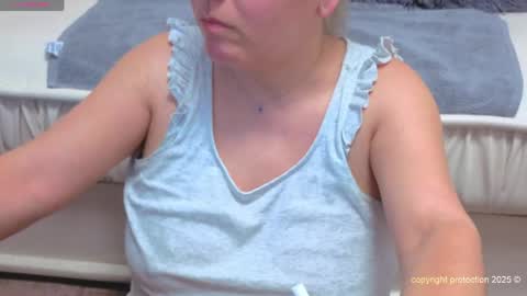 Nico online show from June 1, 2026, 7:37 pm