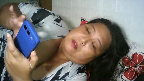 Snapshot of honeyvonz chatting on July 17, 2026, 3:29 pm Merry online show from July 17, 2026, 3:29 pm