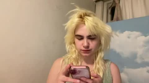 Snapshot of honeyxlimbed chatting on July 26, 2026, 5:26 am Emi Rose online show from July 26, 2026, 5:26 am