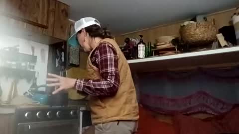 hoodoou online show from February 1, 2026, 1:26 am