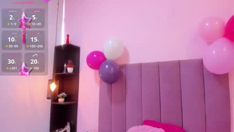 holly online show from November 5, 2025, 8:31 pm