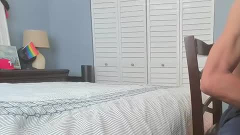 Snapshot of hooshung_mvers8 chatting on June 14, 2026, 5:04 pm hooshung_mvers8 online show from June 14, 2026, 5:04 pm