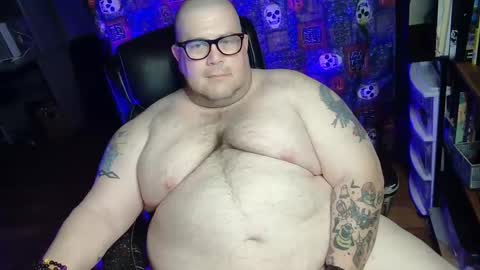 Snapshot of hoosierdaddyxl chatting on September 19, 2025, 4:14 am Sir online show from September 19, 2025, 4:14 am