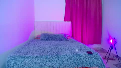 Snapshot of hoot_alicee chatting on May 10, 2026, 10:48 pm ONLYFANS online show from May 10, 2026, 10:48 pm