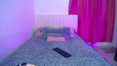 Snapshot of hoot_alicee chatting on May 16, 2026, 7:01 pm ONLYFANS online show from May 16, 2026, 7:01 pm