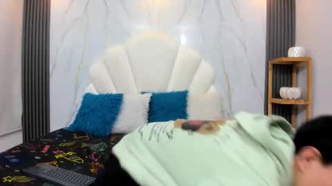 hoot_booys_ online show from January 10, 2026, 8:54 pm