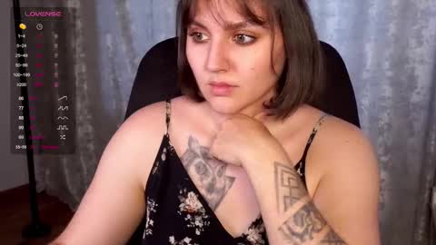 Karina online show from September 14, 2025, 4:44 am