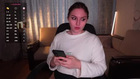 Snapshot of hoot_owl_cb chatting on May 25, 2026, 1:00 am Karina online show from May 25, 2026, 1:00 am