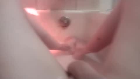 hopeless_believer online show from November 1, 2025, 4:36 am