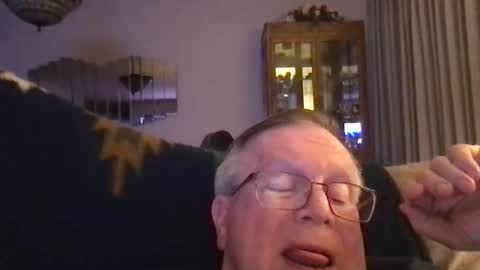 Snapshot of horndog69b chatting on January 18, 2026, 7:23 am horndog online show from January 18, 2026, 7:23 am