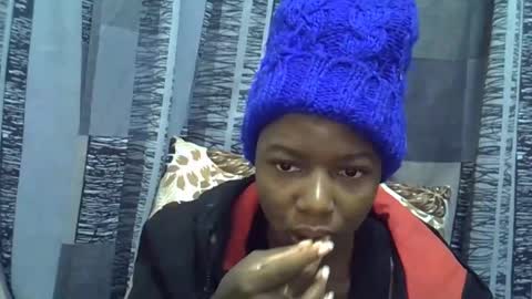 Leila online show from April 5, 2026, 3:26 am