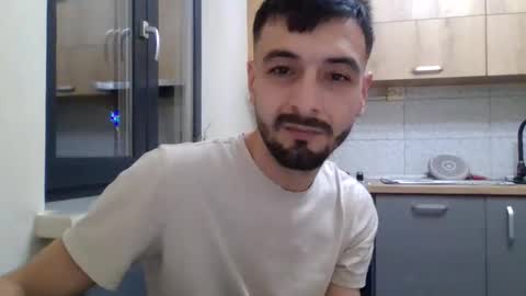 horny_couple9600 online show from December 13, 2025, 11:32 pm