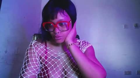 horny_ebonygirl_ online show from April 21, 2026, 6:31 am