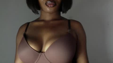 Snapshot of horny_goddess_delilah chatting on May 26, 2026, 3:24 am delilah online show from May 26, 2026, 3:24 am