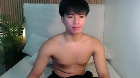 cum boy james online show from May 9, 2026, 12:38 am