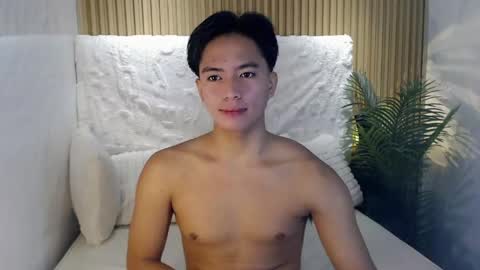 cum boy james online show from May 20, 2026, 12:39 am