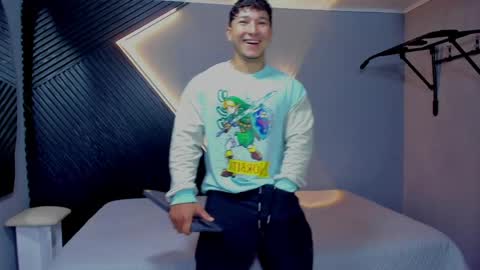 horny_nick18 online show from April 6, 2026, 1:34 pm