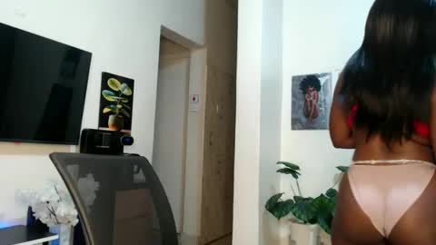 horny_princcess online show from February 19, 2025, 9:14 pm