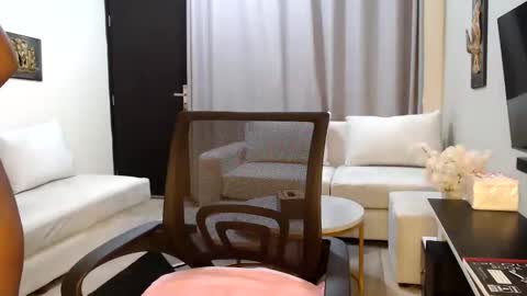 Snapshot of horny_princcess chatting on February 5, 2026, 7:57 am horny_princcess online show from February 5, 2026, 7:57 am