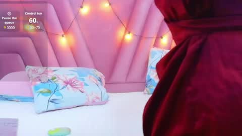 Khloe  online show from April 22, 2026, 12:28 pm