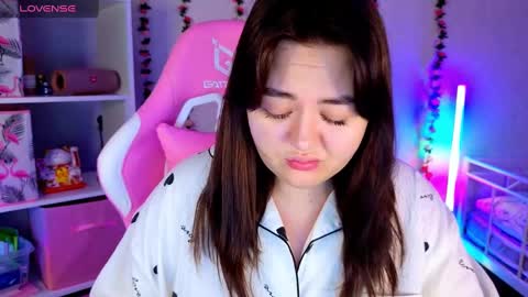 Snapshot of hornycakee chatting on March 12, 2025, 9:34 am HornyCakee online show from March 12, 2025, 9:34 am