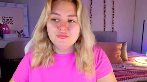 Snapshot of hornycakee chatting on January 17, 2026, 9:47 am HornyCakee online show from January 17, 2026, 9:47 am