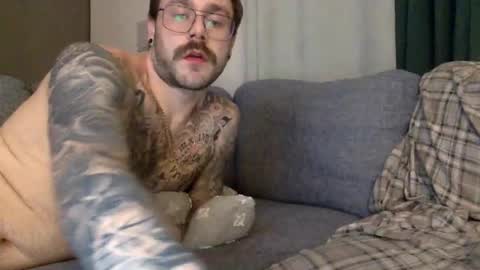 hornycouple0102 online show from April 2, 2026, 3:48 am
