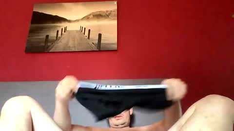 hornyfood112 online show from October 22, 2025, 1:22 pm