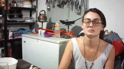 Snapshot of hornyhippies0080 chatting on May 20, 2026, 4:13 pm Nix D online show from May 20, 2026, 4:13 pm