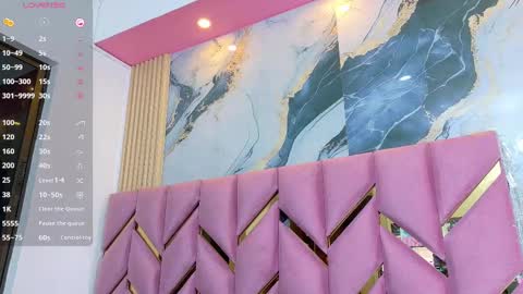 Valentina  online show from September 26, 2025, 12:31 pm