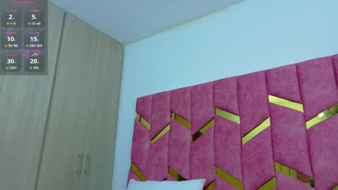 Valentina  online show from April 18, 2026, 11:47 am