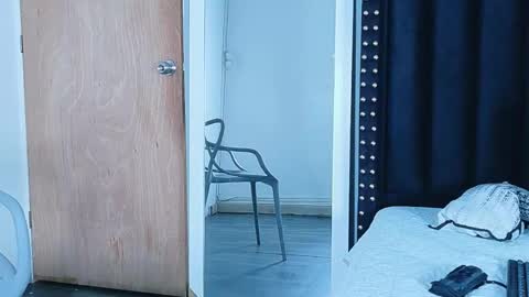 Natasha  online show from March 4, 2026, 7:20 pm