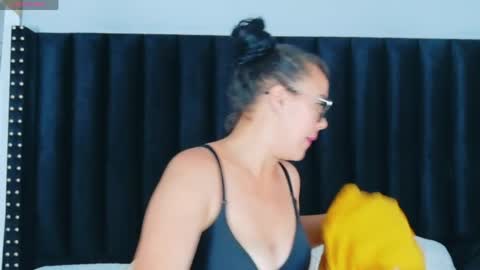 Natasha  online show from April 19, 2026, 6:10 pm