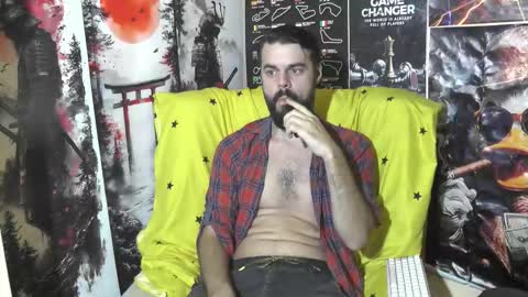 Snapshot of hornymaster93 chatting on October 22, 2025, 3:29 am hornymaster online show from October 22, 2025, 3:29 am