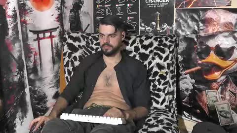 Snapshot of hornymaster93 chatting on October 28, 2025, 8:33 pm hornymaster online show from October 28, 2025, 8:33 pm