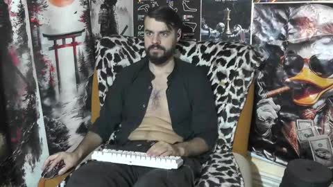 Snapshot of hornymaster93 chatting on November 30, 2025, 6:12 pm hornymaster online show from November 30, 2025, 6:12 pm