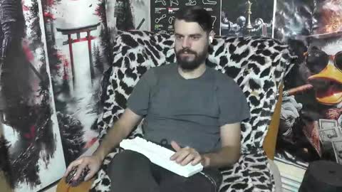 Snapshot of hornymaster93 chatting on December 5, 2025, 5:27 am hornymaster online show from December 5, 2025, 5:27 am