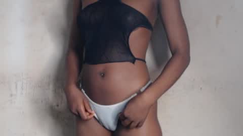 Snapshot of hornyslut_xx chatting on June 4, 2026, 9:04 am Bella online show from June 4, 2026, 9:04 am