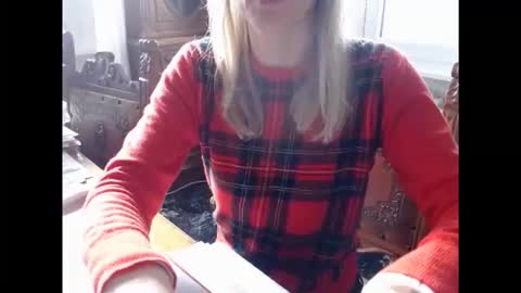 Snapshot of hornyssima chatting on November 7, 2025, 8:58 am Hornyssima online show from November 7, 2025, 8:58 am