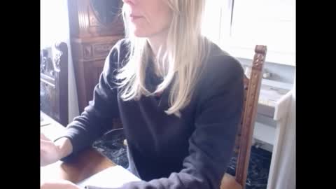 Snapshot of hornyssima chatting on November 11, 2025, 9:09 am Hornyssima online show from November 11, 2025, 9:09 am