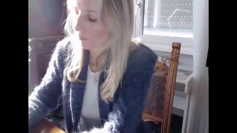 Snapshot of hornyssima chatting on November 15, 2025, 9:28 am Hornyssima online show from November 15, 2025, 9:28 am