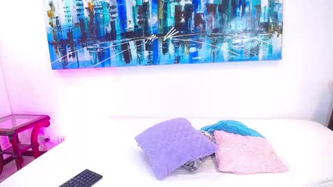 LILY online show from March 8, 2026, 8:23 pm