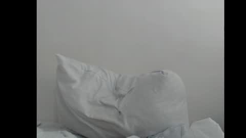 hornyxbum online show from April 20, 2026, 11:35 am